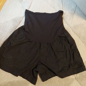 Gently used Motherhood maternity black size medium shorts